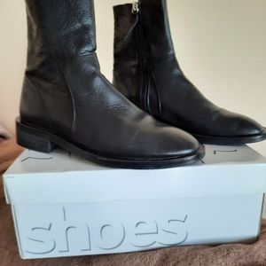 Women ankle leather boots